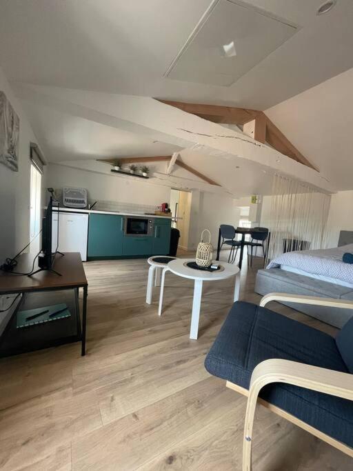 Studio Neuf Lumineux Climatise เบลย์ ภายนอก รูปภาพ